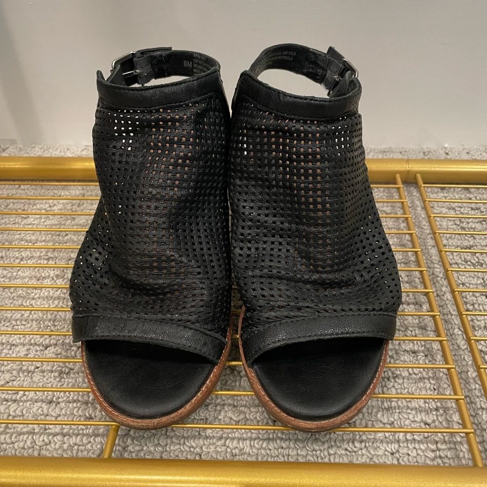 Sofft Milly Slingback Black Bootie Leather Sandal Women's Size 6 M.